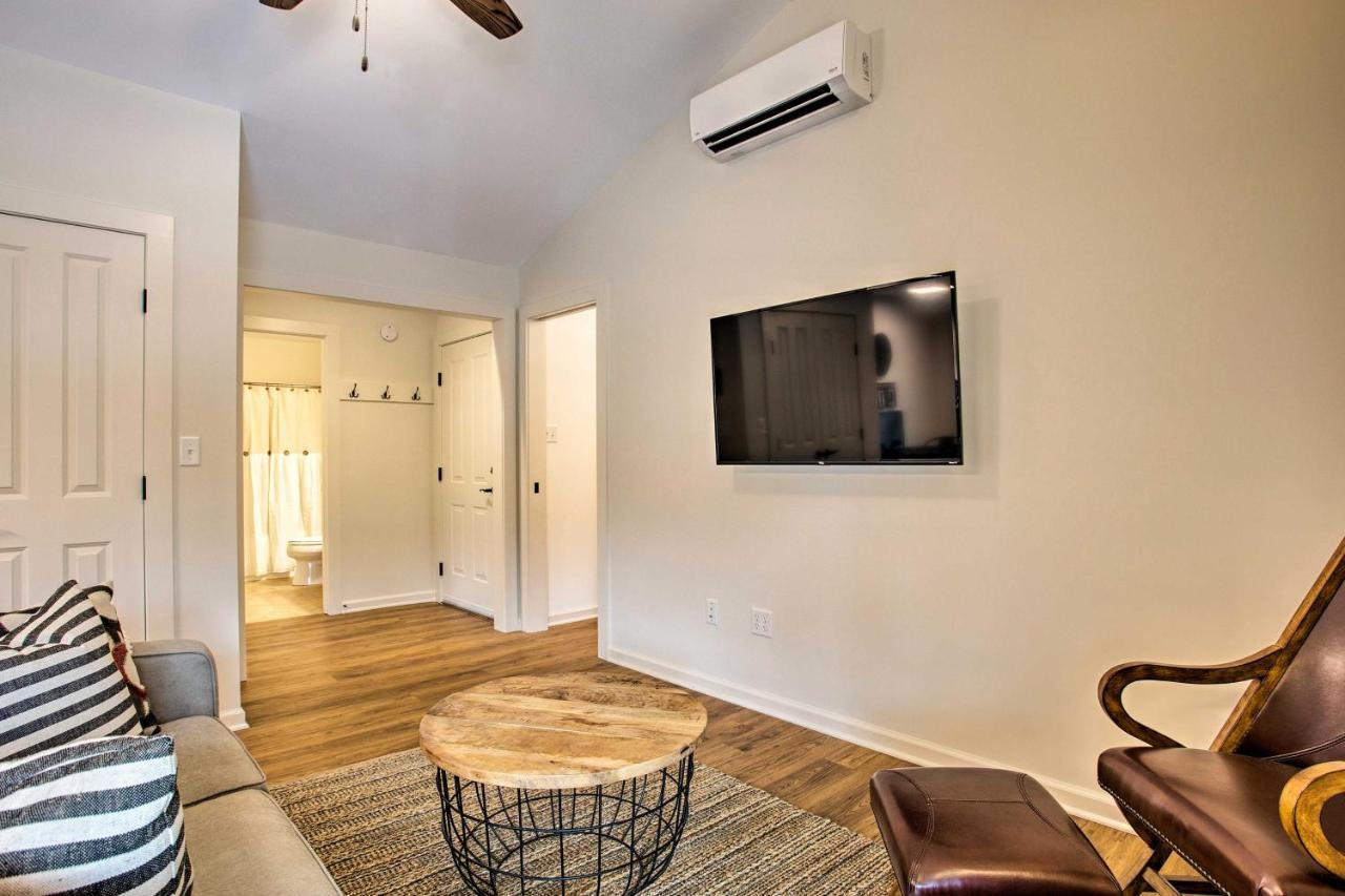 Newly Remodeled Apartment On Main Street In Saluda Exterior foto